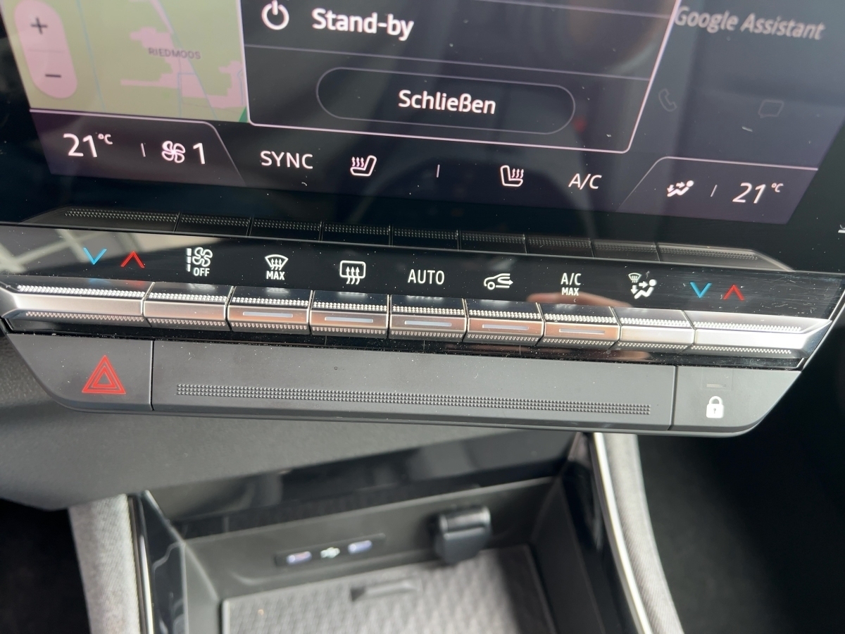 TECHNO Mild Hybrid 140 EDC Apple CarPlay